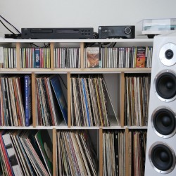 Custom bookcase  (H90cm - W160 cm)